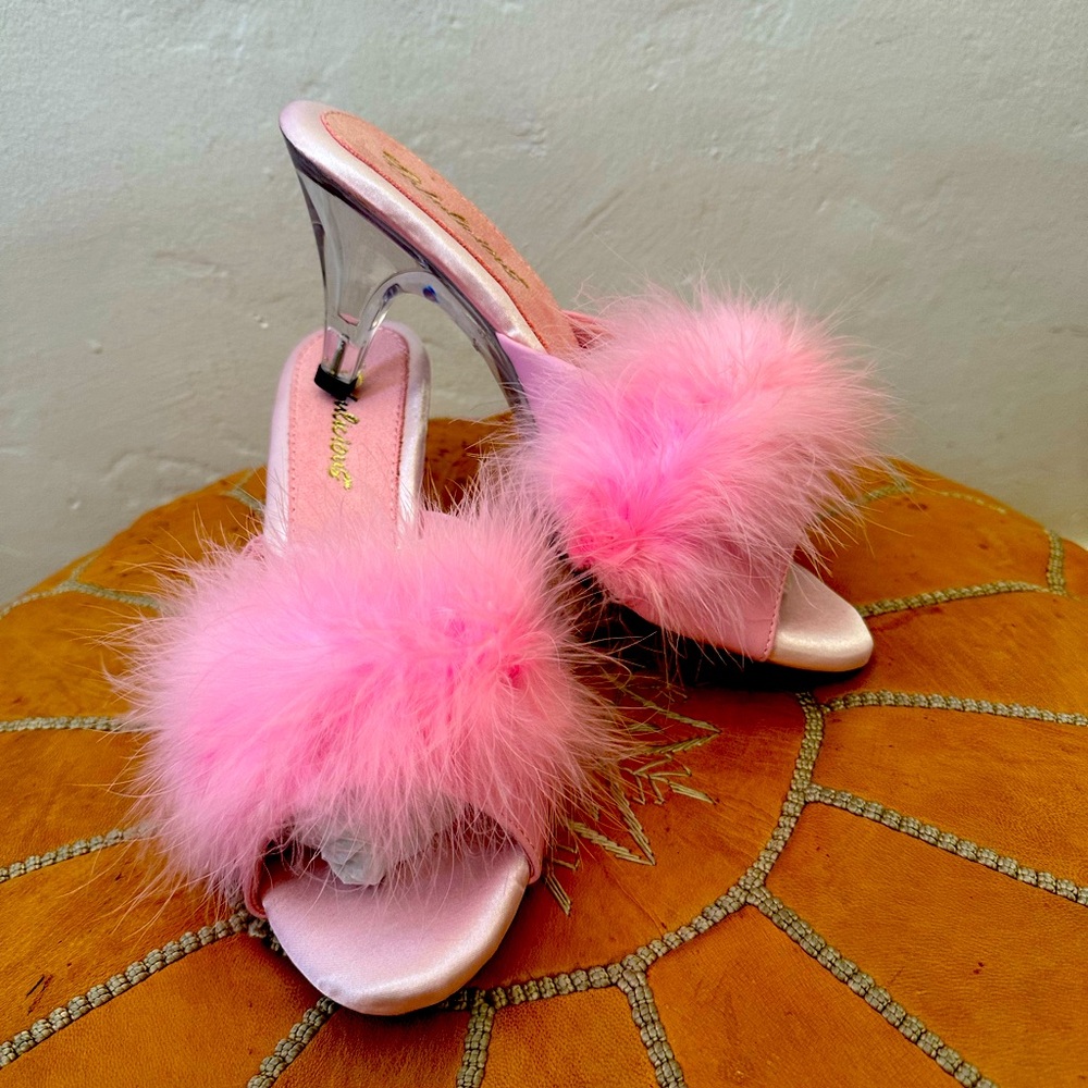 Fabulicious by pleaser pink marabou kitten heels